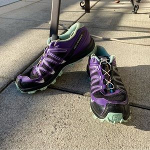 Salomon fellraiser trail running shoes women’s US 9.5 purple hiking mountain